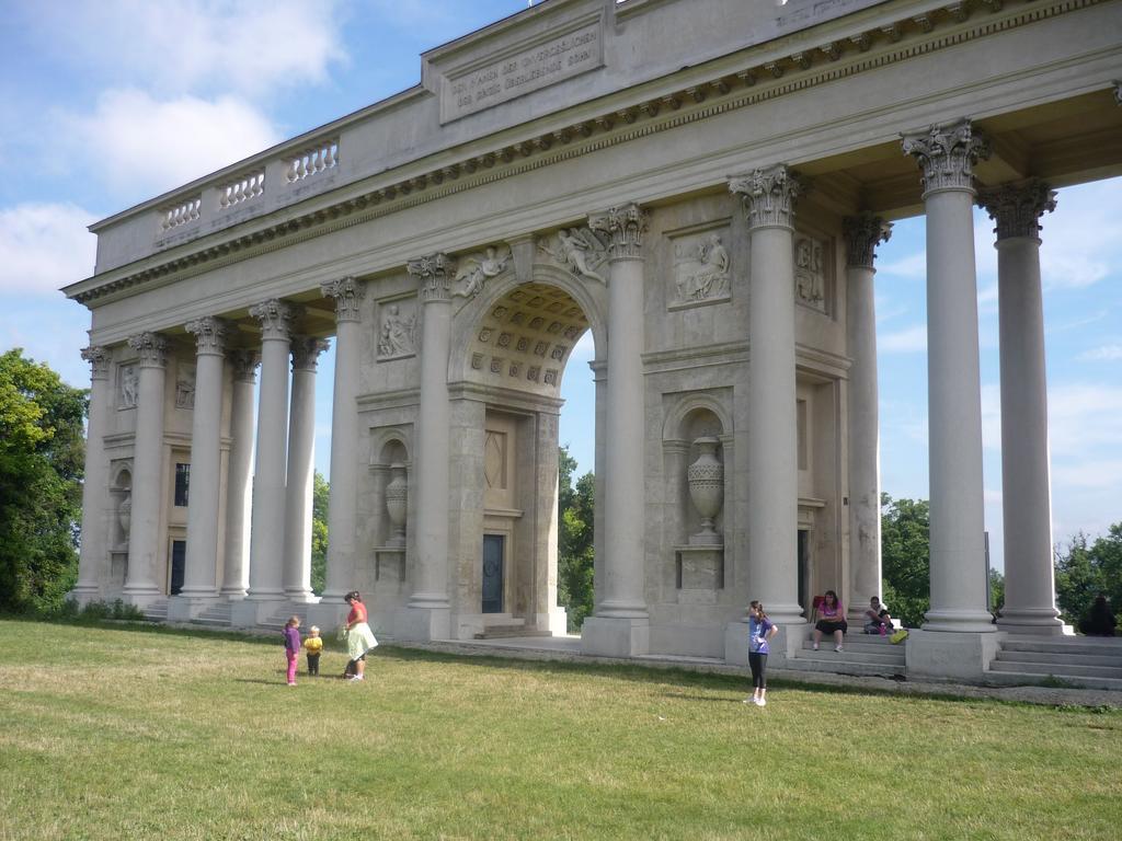 Ubytovani Nad Sklipkem Valtice Exterior photo